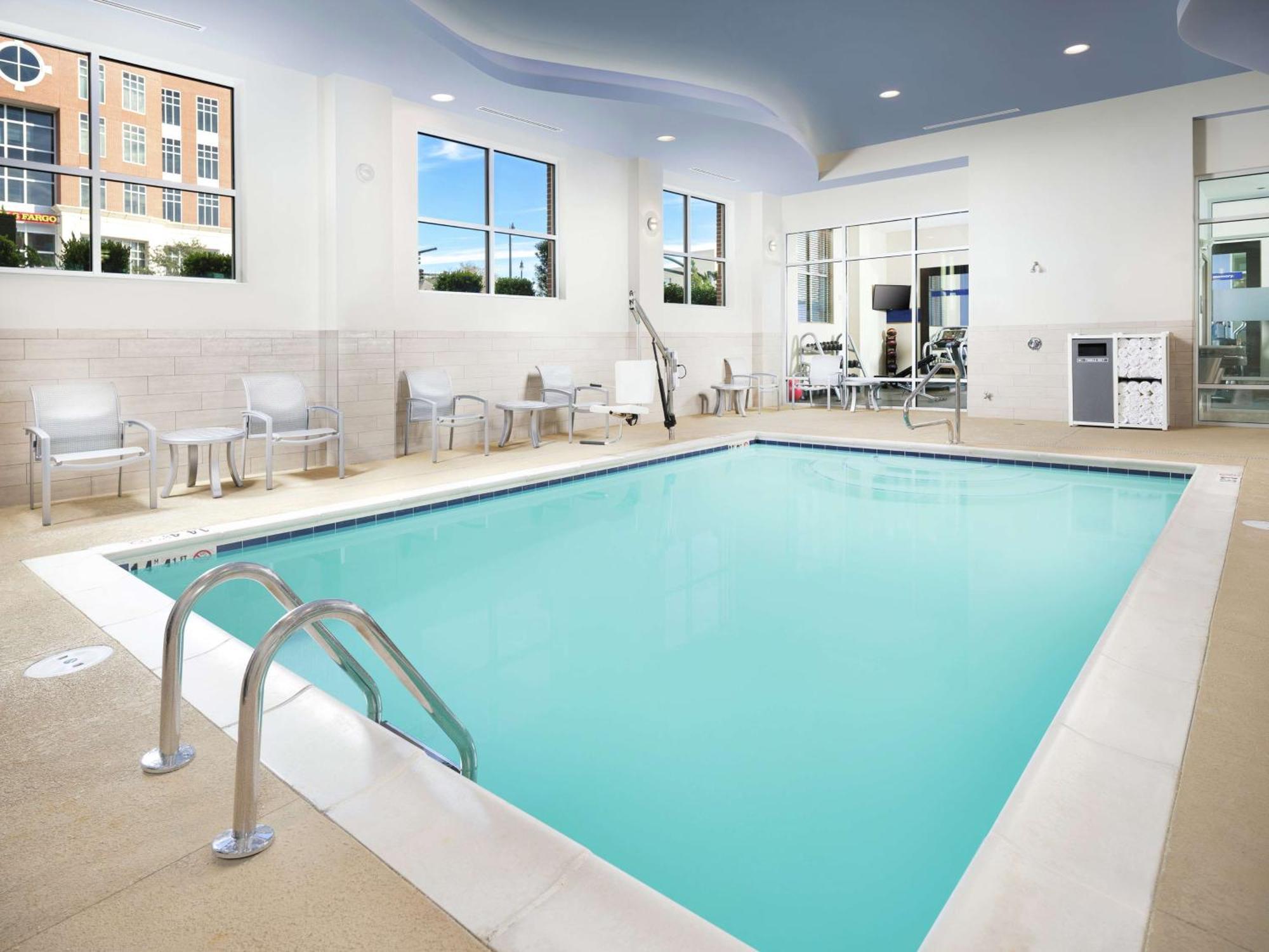 Hampton Inn Wilmington Downtown Екстериор снимка